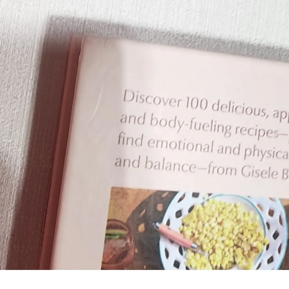 Nourish cook book by Gisele Bundchen